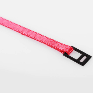 RC4WD RED TIE DOWN STRAP WITH METAL LATCH